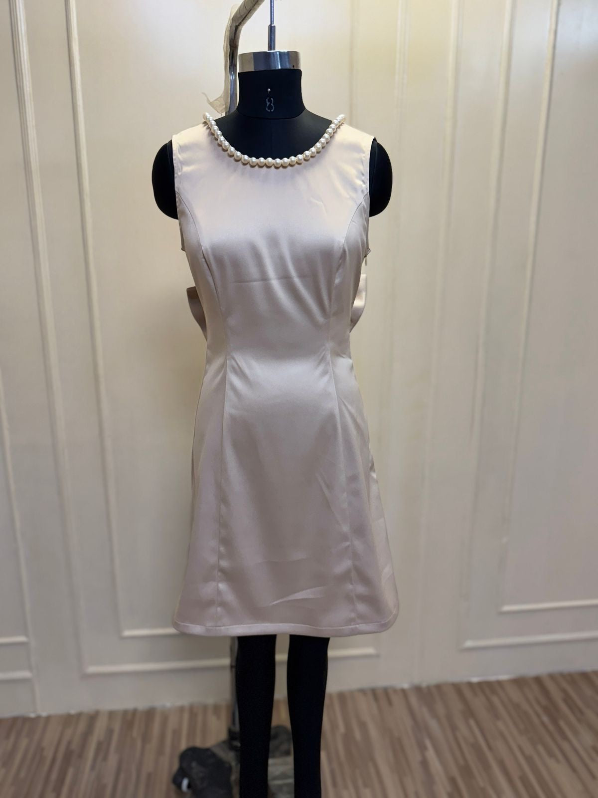 Vintage Pearl Bow Glow Dress